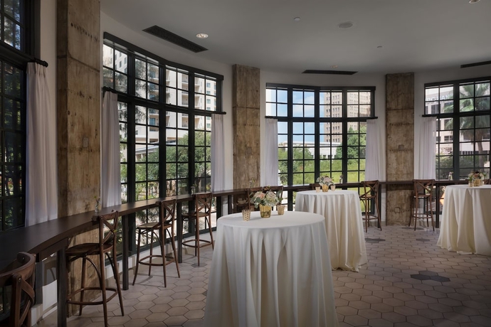 Imagen de los interiores del Hotel Valencia Riverwalk. Foto 11