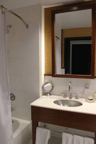 Imagen de la habitación del Hotel Valencia Santana Row. Foto 5