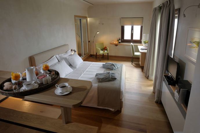 Imagen de la habitación del Hotel Valeni Boutique. Foto 9