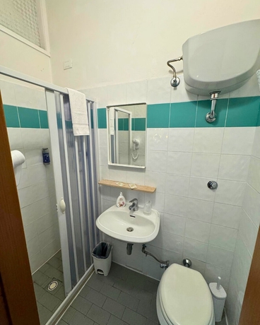 Imagen de la habitación del Hotel Valente. Foto 5