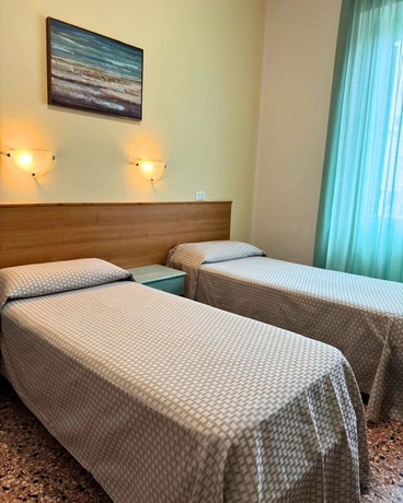 Imagen de la habitación del Hotel Valente. Foto 6