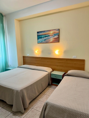 Imagen de la habitación del Hotel Valente. Foto 10