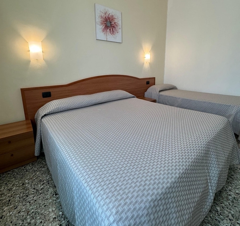 Imagen de la habitación del Hotel Valente. Foto 11