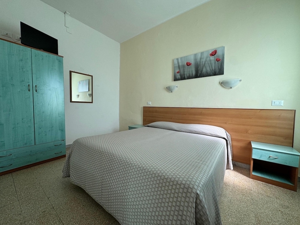Imagen de la habitación del Hotel Valente. Foto 13