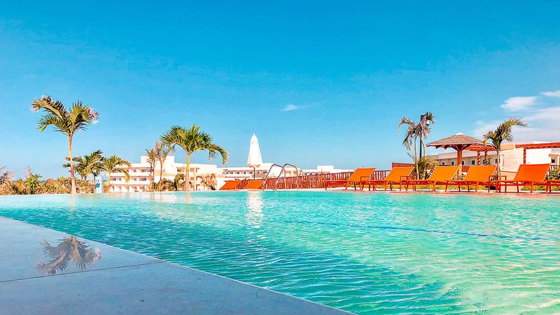 Imagen de la piscina del Hotel Valentin Cayo Cruz. Foto 7