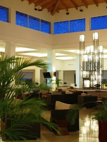 Imagen general del Hotel Valentin Perla Blanca. Foto 14