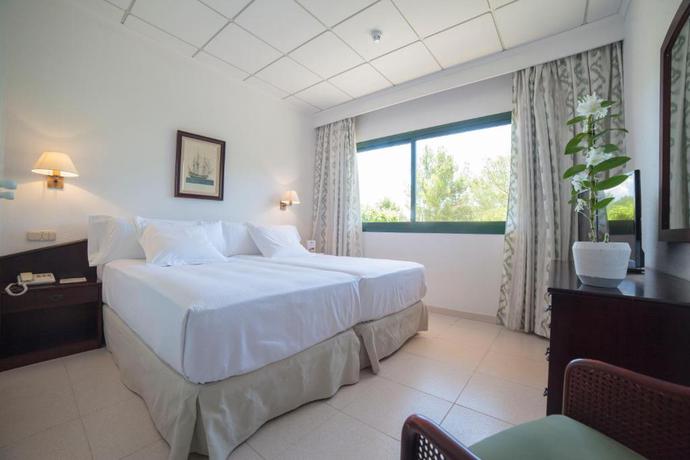 Imagen general del Hotel Valentin Son Bou. Foto 5