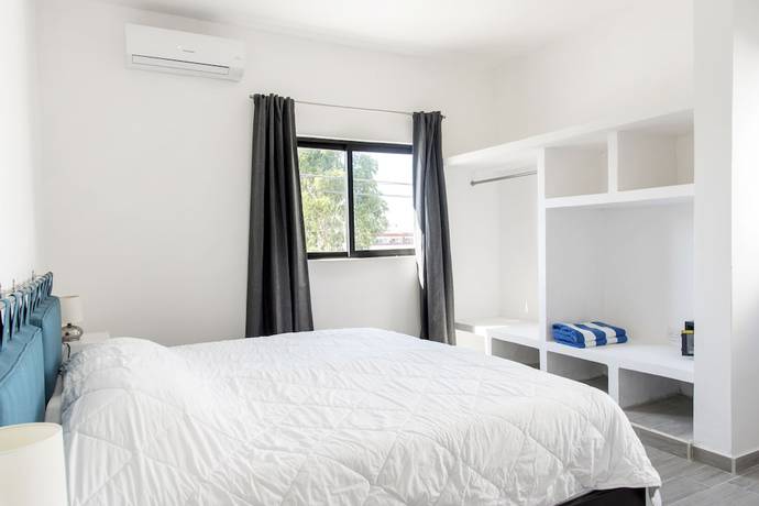 Imagen de la habitación del Hotel Valentina Suites by Las Flores. Foto 7