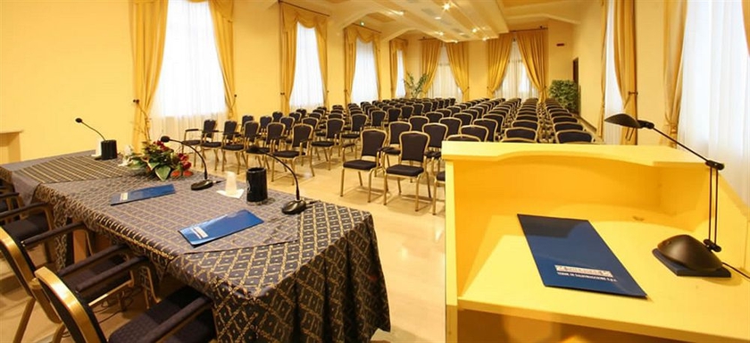 Imagen de los interiores del Hotel Valentini. Foto 15