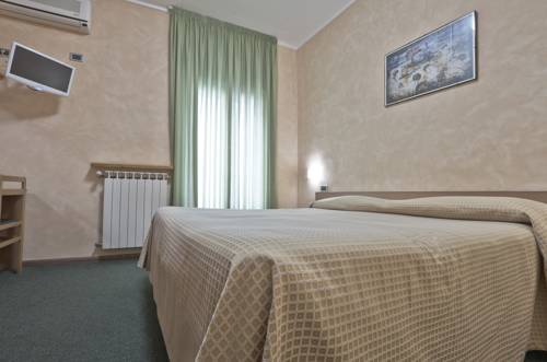 Imagen de la habitación del Hotel Valentini Inn. Foto 3