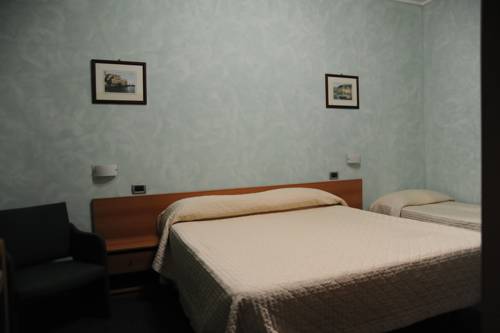 Imagen de la habitación del Hotel Valentini Inn. Foto 4