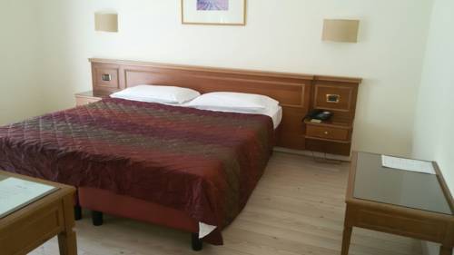 Imagen de la habitación del Hotel Valentino, Acqui Terme. Foto 3