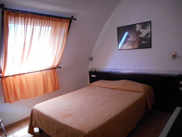 Imagen de la habitación del Hotel Valentino Du Parc. Foto 8