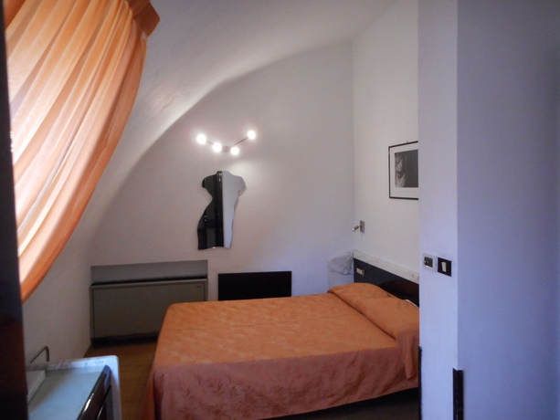 Imagen de la habitación del Hotel Valentino Du Parc. Foto 13