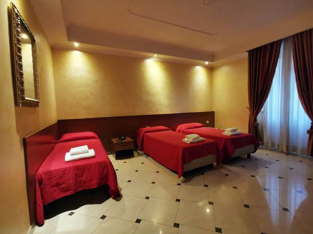 Imagen de la habitación del Hotel Valentino Palace. Foto 17