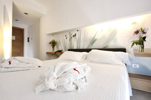 Imagen de la habitación del Hotel Valentino Resort. Foto 10