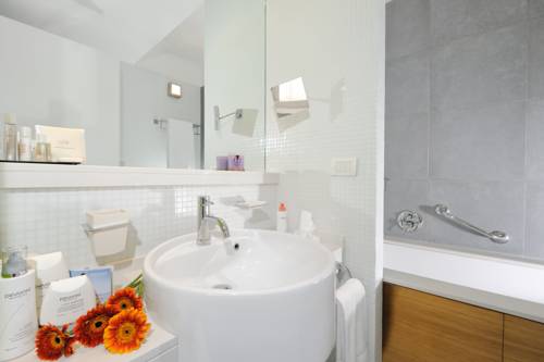 Imagen de la habitación del Hotel Valentino Resort. Foto 16