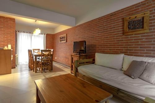 Imagen de la habitación del Hotel Valeria House Rental Suites. Foto 6