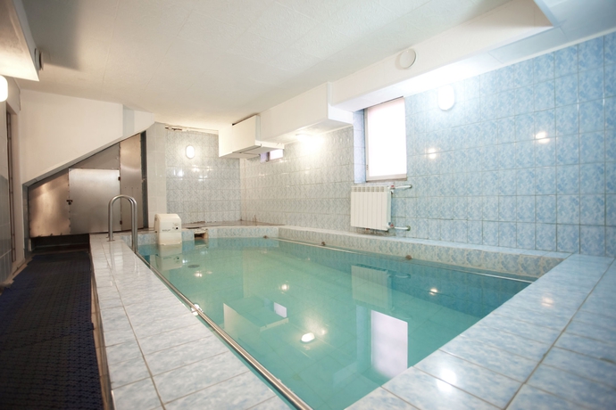 Imagen de la piscina del Hotel Valeria, San Petersburgo. Foto 11