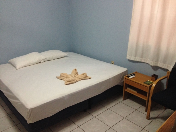 Imagen de la habitación del Hotel Valerie. Foto 7