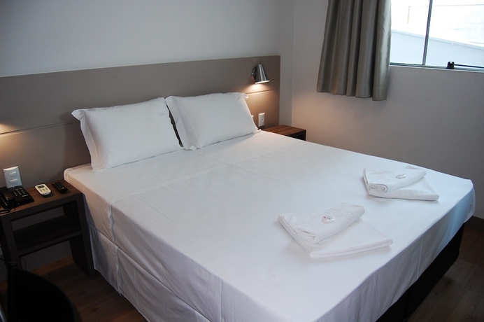 Imagen de la habitación del Hotel Valerim Itajaí. Foto 12