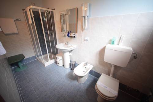 Imagen de la habitación del Hotel Valganna - Tre Risotti. Foto 15