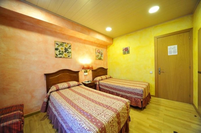 Imagen de la habitación del Hotel Vall D'aneu. Foto 4