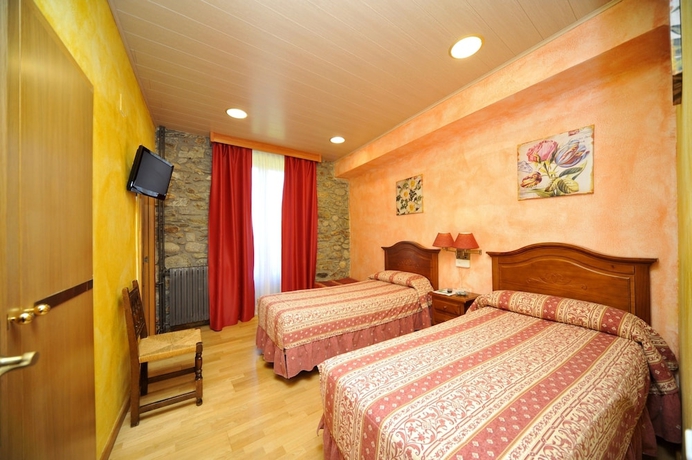 Imagen de la habitación del Hotel Vall D'aneu. Foto 5