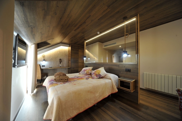 Imagen de la habitación del Hotel Vall D'aneu. Foto 10
