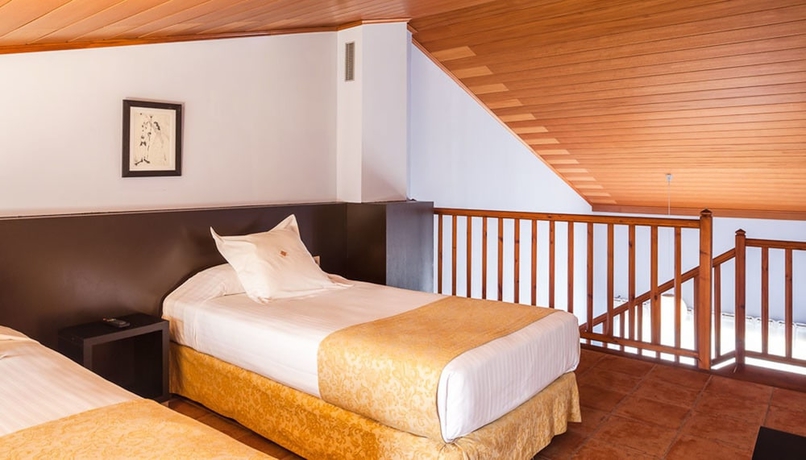 Imagen de la habitación del Hotel Vall De Bas. Foto 5