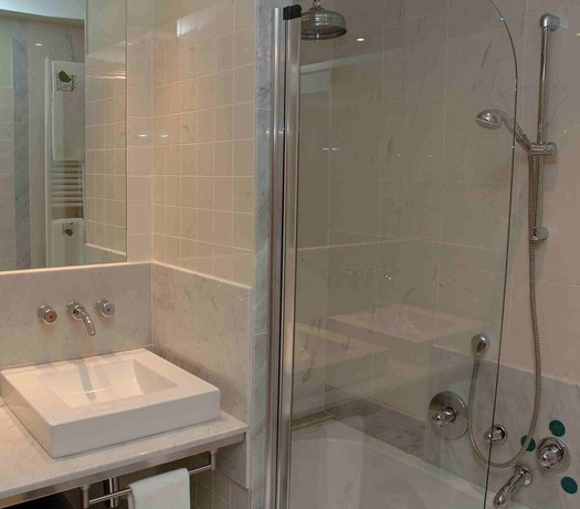 Imagen de la habitación del Hotel Vall Fosca. Foto 7