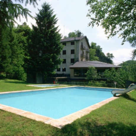 Imagen de la piscina del Hotel Vall Fosca. Foto 19
