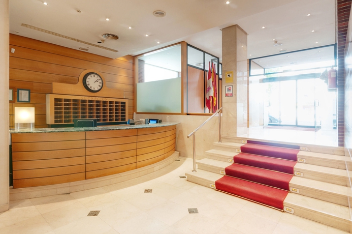 Imagen de los interiores del Hotel Valladolid Sofía Parquesol. Foto 16