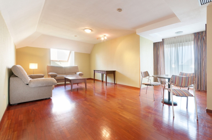 Imagen de la habitación del Hotel Valladolid Sofía Parquesol. Foto 11