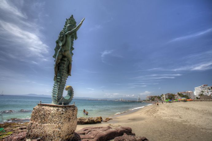 Imagen de los exteriores del Hotel Vallarta Shores. Foto 12