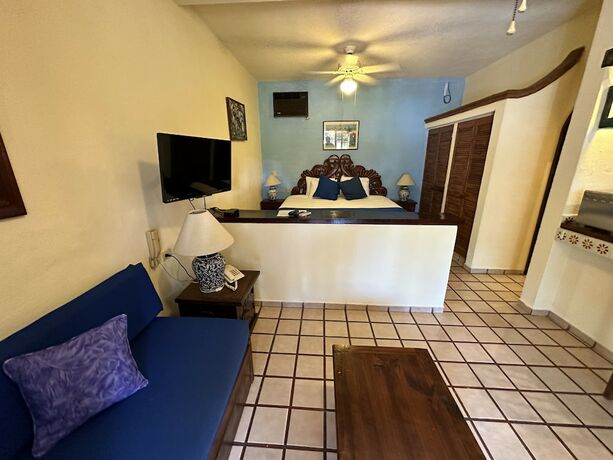 Imagen de la habitación del Hotel Vallarta Sun Suites. Foto 19