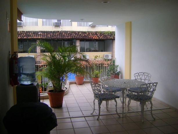 Imagen de los exteriores del Hotel Vallartasol. Foto 12