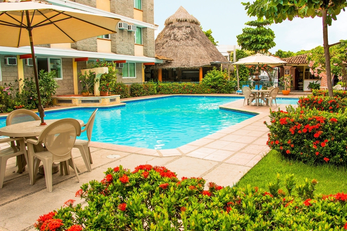 Imagen del bar/restaurante del Hotel Vallartasol. Foto 8