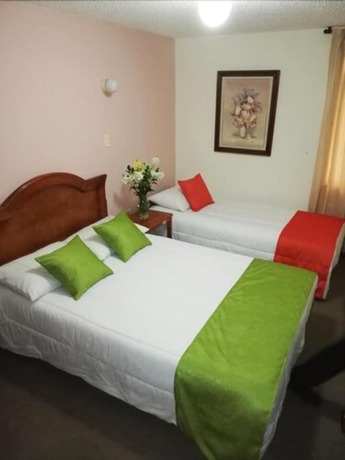 Imagen de la habitación del Hotel Valle De Pubenza. Foto 6