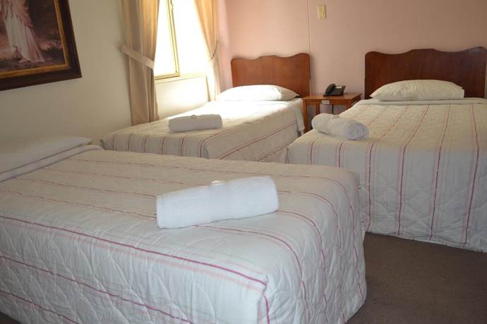 Imagen de la habitación del Hotel Valle De Pubenza. Foto 12