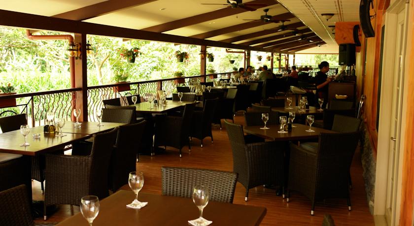 Imagen del bar/restaurante del Hotel Valle Del Rio, Sa. Foto 2