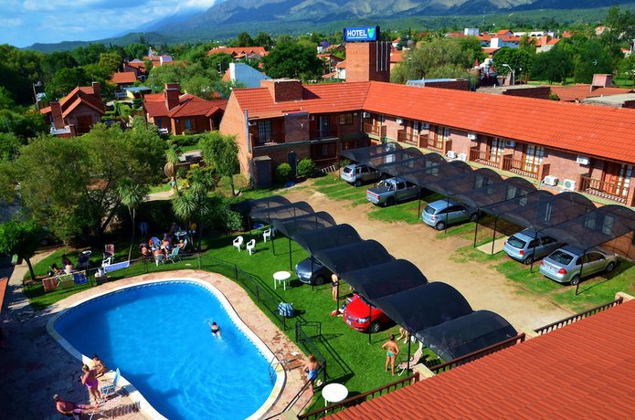 Imagen de la piscina del Hotel Valle Del Sol, Merlo. Foto 17