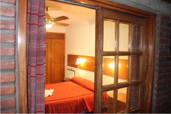 Imagen de la habitación del Hotel Valle Del Sol, Merlo. Foto 6