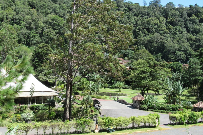 Imagen de los exteriores del Hotel Valle Escondido Resort Golf and Spa. Foto 16