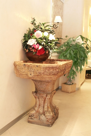 Imagen de los interiores del Hotel Valle. Foto 6