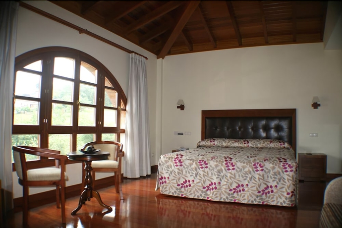 Imagen de la habitación del Hotel Valle Las Luiñas. Foto 2