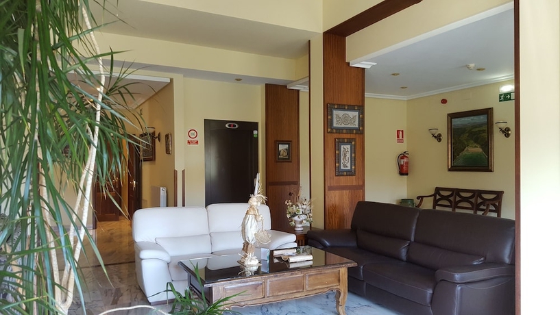 Imagen de los interiores del Hotel Valle Las Luiñas. Foto 17