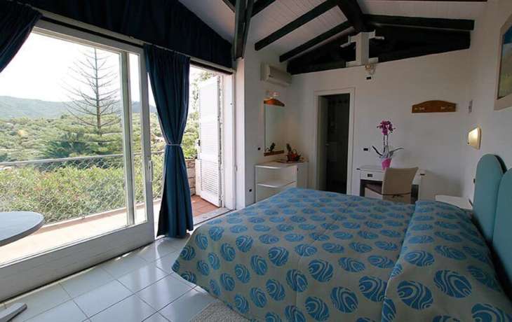 Imagen de la habitación del Hotel Valle Verde. Foto 18