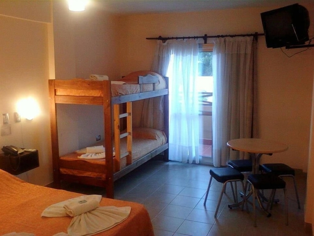 Imagen de la habitación del Hotel Valle de Aosta. Foto 13