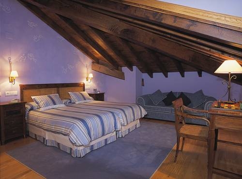 Imagen de la habitación del Hotel Valle de Arco. Foto 14